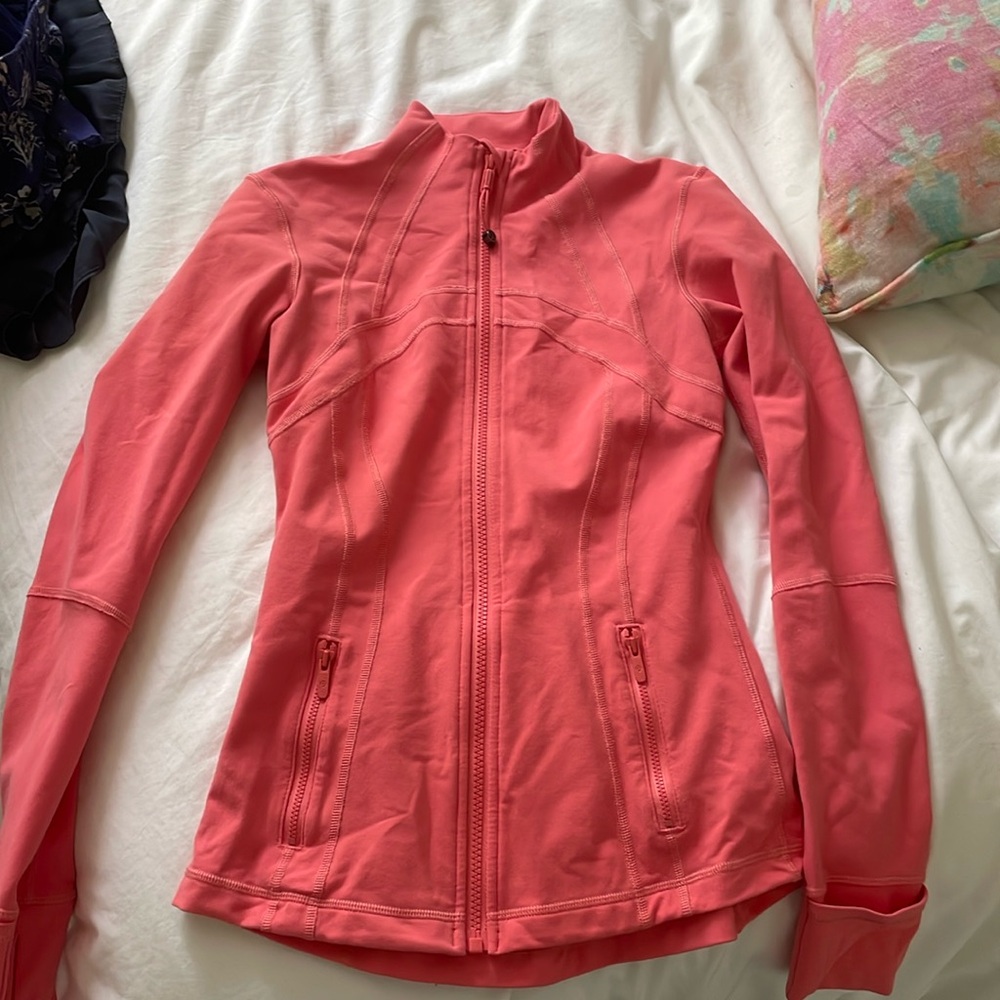 Size 4 lululemon coral define jacket